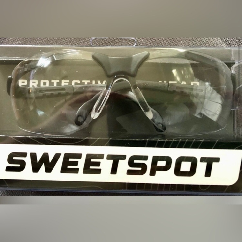 Unisex, Protective Eye Wear for Sports and Work in Black